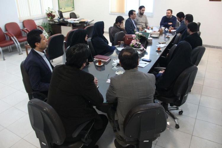 روشنگری رسانه های مکتوب و مجازی نسبت به زمینه های شکل گیری انقلاب