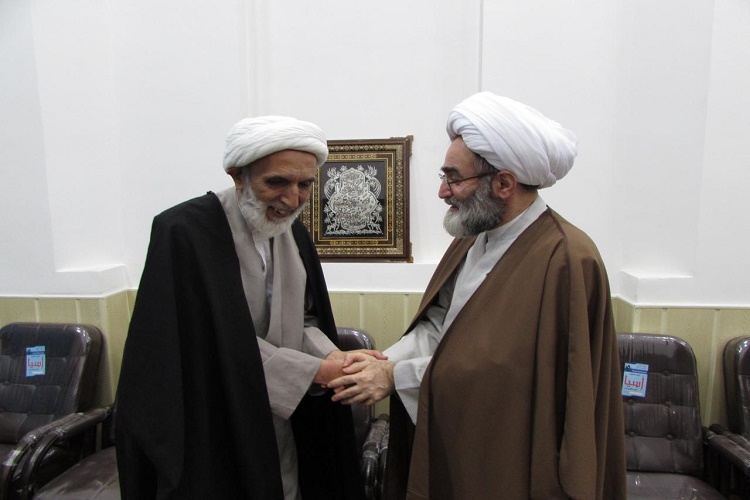 انقلاب اسلامی از بین رفتنی و مهارشدنی نیست