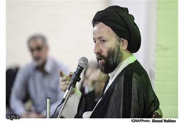 9 دی لغرش&zwnj;ها و کج&zwnj;روی&zwnj;ها را ترمیم کرد/ پیوند مردم با رهبری در سال 88 اوضاع را کنترل کرد