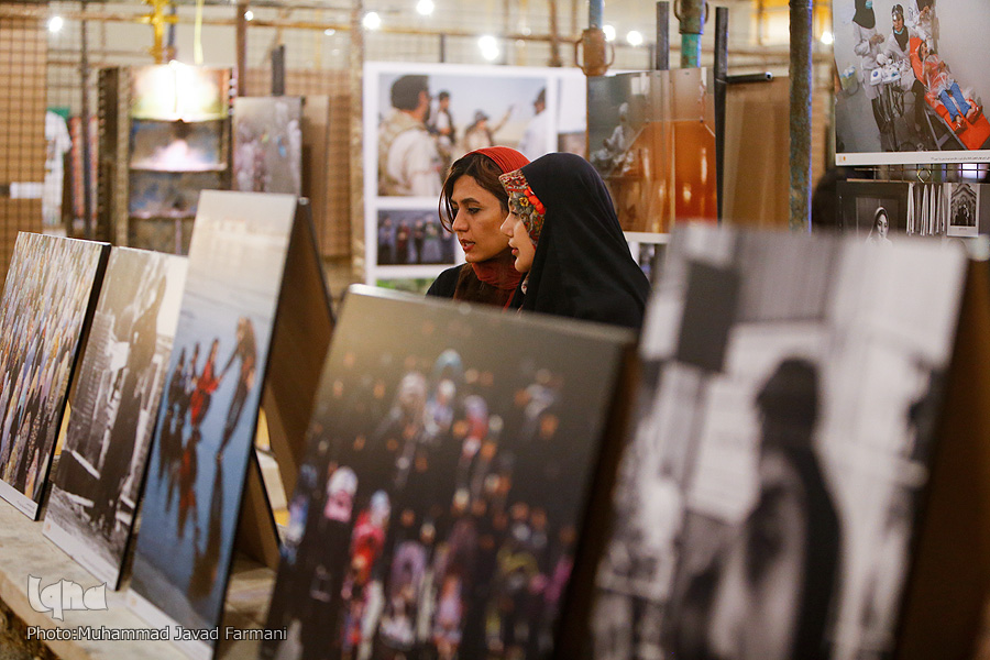 ایدهای نو در فضاسازی نمایشگاه جشنواره «هنر مقاومت» ایدهای نو در فضاسازی نمایشگاه جشنواره «هنر مقاومت»