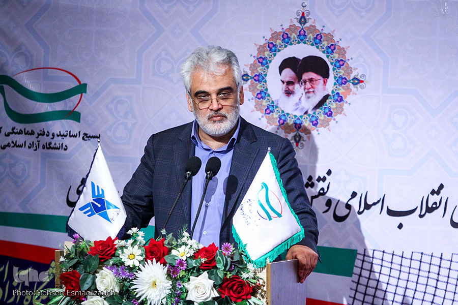 دانشگاه باید تفکری نوین در علوم انسانی داشته باشد