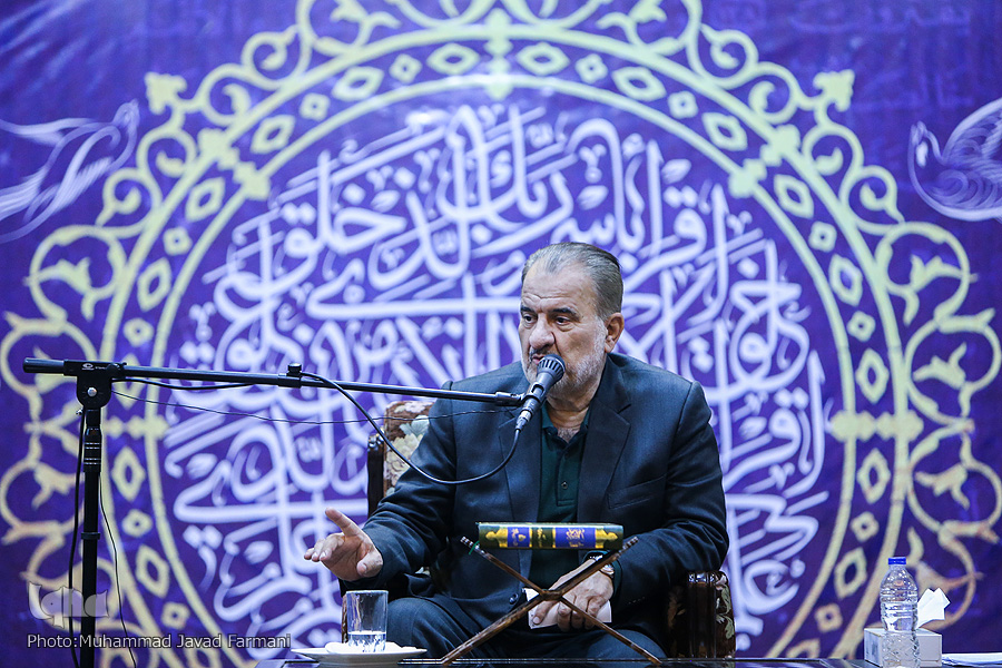 جامعه قرآنی با آرمان‌های بنیانگذار انقلاب تجدید میثاق کردند/ افتتاح مرکز قرآن و عترت حرم مطهر به دست یادگار امام