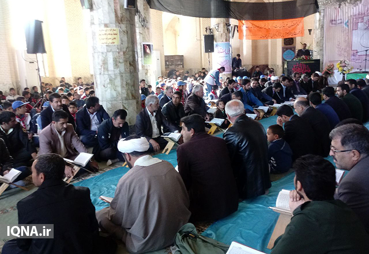 برگزاری محفل انس با قرآن در مسجد جامع هرات+عکس