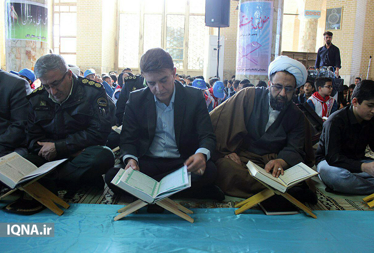 برگزاری محفل انس با قرآن در مسجد جامع هرات+عکس