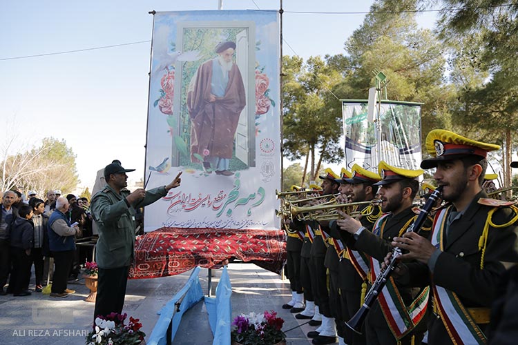 12بهمن سالروزه ورود امام