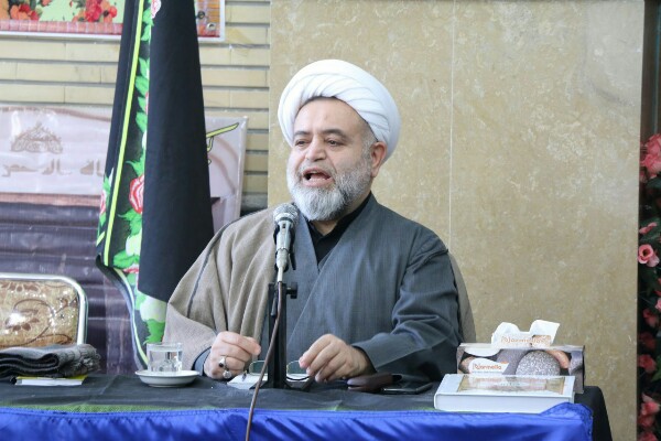 اتحاد شیعه و سنی در کشور؛ از برکات نظام جمهوری اسلامی