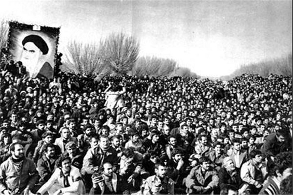 روایتگری خاطرات و تجربیات فجر در «گذرگاه انقلاب» روایتگری خاطرات و تجربیات فجر در «گذرگاه انقلاب»