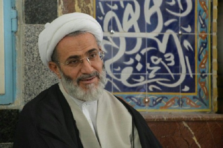 عزت انقلاب اسلامی حاصل وحدت ملی است