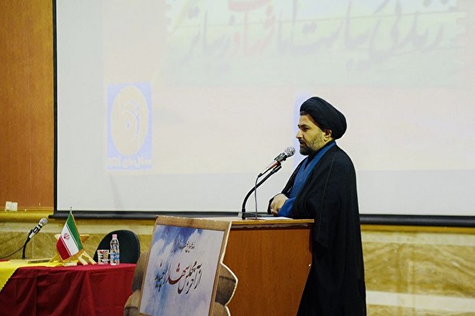 شهادت؛ بالاترین کرامت انسانی/ فرهنگ شهادت را در جامعه ترویج دهیم