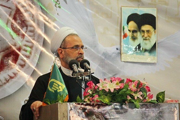 روحانیت هدفی جز خدمت به جامعه ندارد/ مسئولان، مسجدی شوند