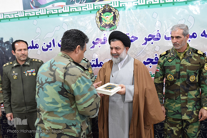 دیدار فرماندهان و کارکنان ارتش لرستان با آیت&zwnj;الله میرعمادی