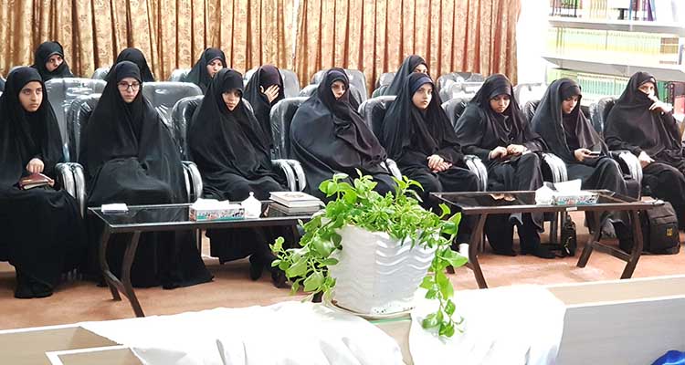 مسابقات قرآن و عترت حوزه علمیه خواهران در یزد