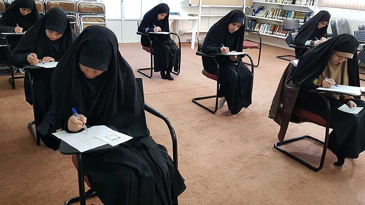 مسابقات قرآن و عترت حوزه علمیه خواهران در یزد
