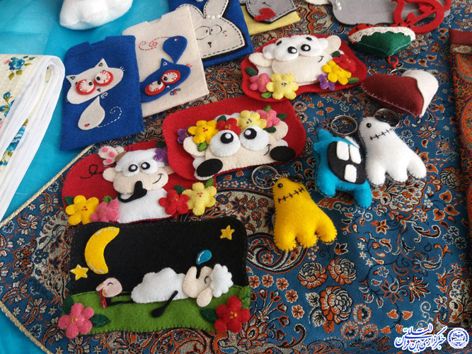 نمایشگاه صنایع دستی بانوان در مکتب نرجس(س) بیرجند
