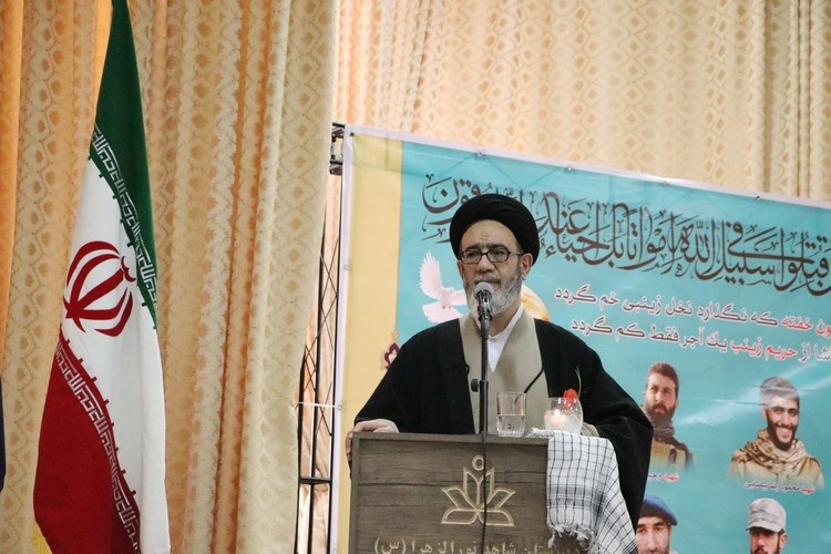 ترویج اندیشه&zwnj;های شهدا و تبیین اهداف بلند انقلاب در مدارس بیش از پیش باید مورد توجه قرار گیرد