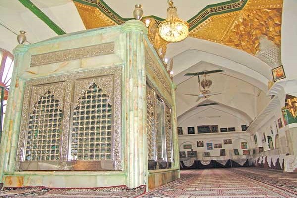 امامزاده پیرمحمد؛ میعادگاه عاشقان و شیفتگان اهل بیت(ع) امامزاده پیرمحمد؛ میعادگاه عاشقان و شیفتگان اهل بیت(ع)