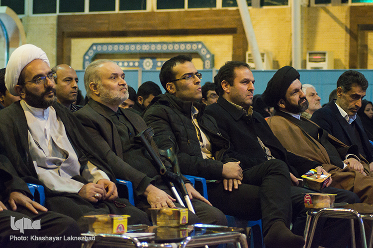 همایش چهل آیه روشن