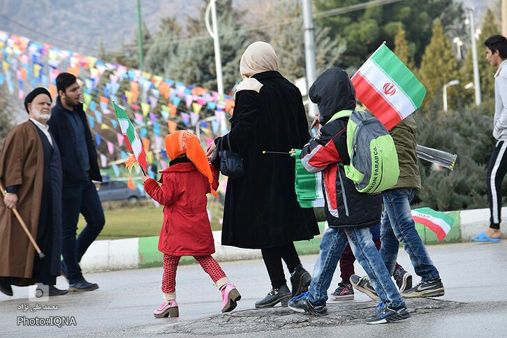 راهپیمایی یومالله ۲۲ بهمن در خرمآباد + عکس راهپیمایی یومالله ۲۲ بهمن در خرمآباد + عکس