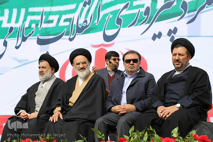 راهپیمایی یومالله ۲۲ بهمن در خرمآباد + عکس راهپیمایی یومالله ۲۲ بهمن در خرمآباد + عکس