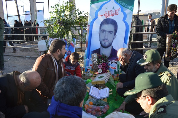 دفاع از حرم را به دانشگاه ترجیح داد