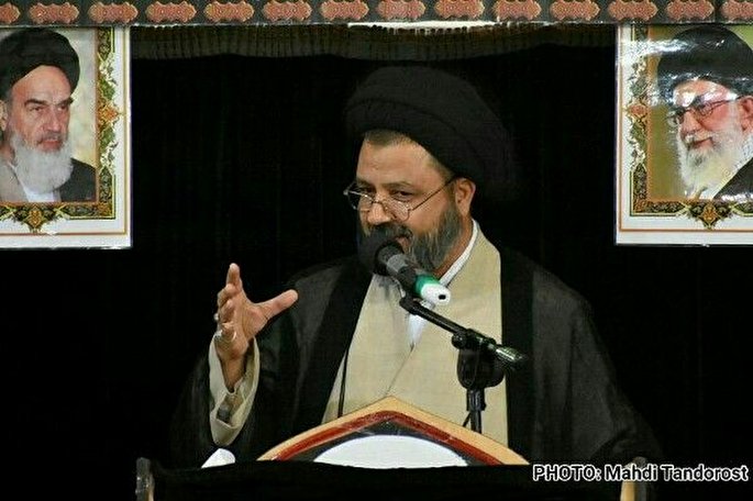 معضلات فرهنگی، مردم را در رنج قرار داده است