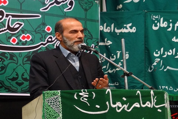 برگزاری نشست ائمه جماعت مساجد فعال همدان در راستای ایجاد مساجد تراز قرآنی