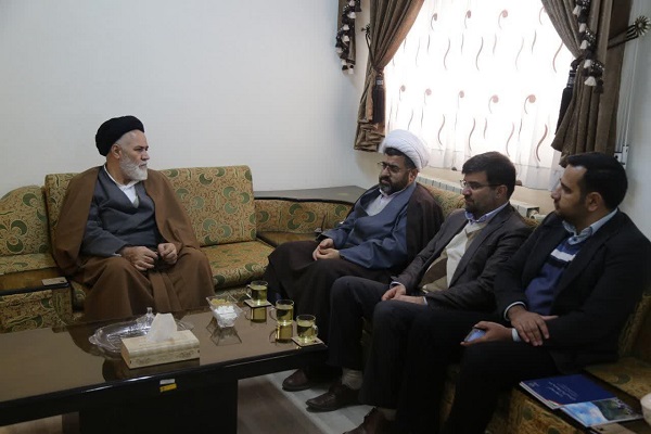 تعامل اداره کل امور عشایر و تبلیغات اسلامی چهارمحال و بختیاری در پیشبرد اهداف قرآنی