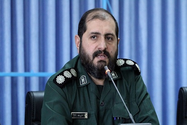 دنیا برای جلوگیری از چهل&zwnj;سالگی انقلاب قد علم کرده است