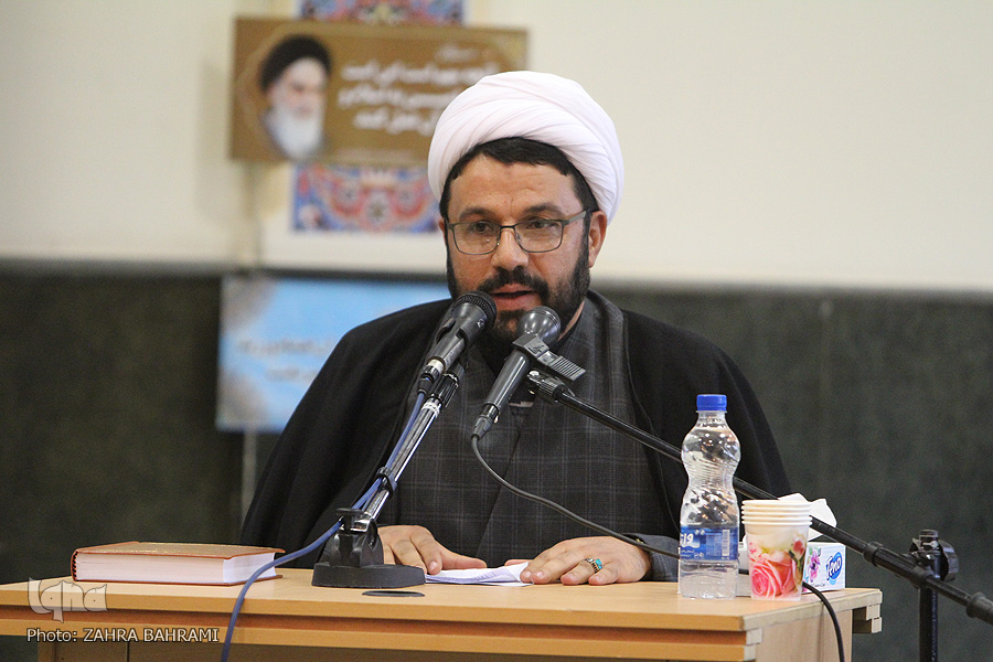 گزارش ایکنا از دومین روز سفر &laquo;کاروان قرآنی انقلاب&raquo; به استان مرکزی