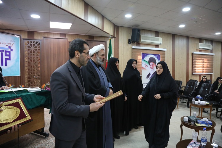 فعالیت ۵ هزار ایثارگر در حوزه قرآنی