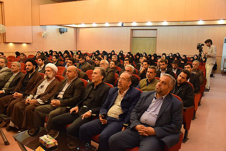 آغاز طرح &laquo;تفسیر موضوعی قرآن&raquo; در میبد+عکس
