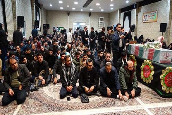 مراسم &laquo;شبی با شهدا&raquo; در بروجرد برگزار شد