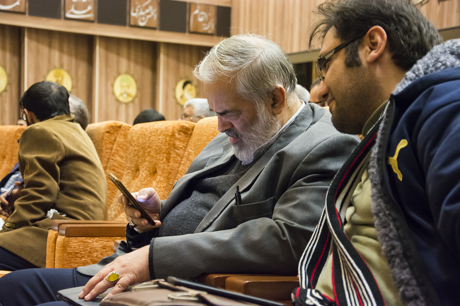 مناظره مناظره