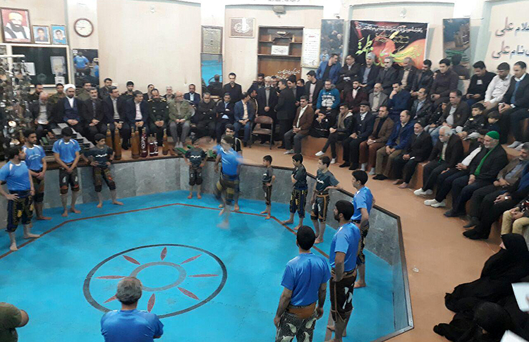 شب شعر فجر فاطمی در شهرستان مهریز برگزار شد