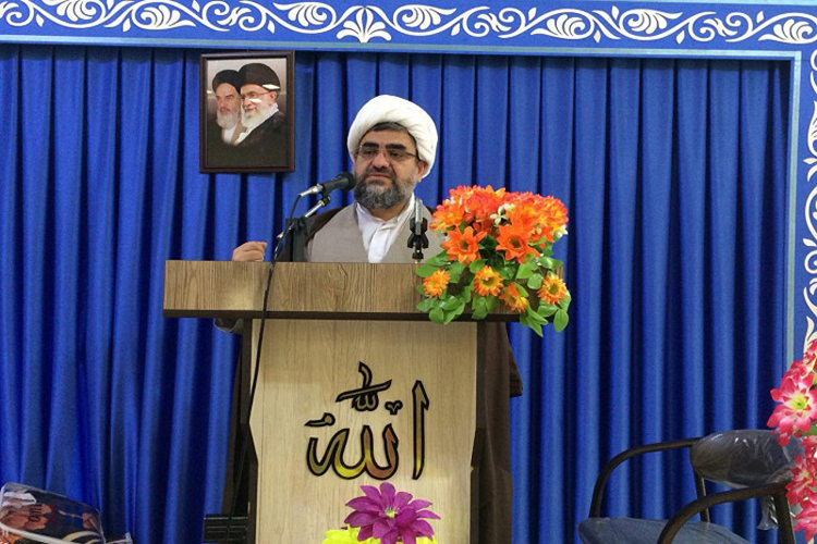 مردم گلهمند هستند اما پای انقلاب خود ایستادهاند مردم گلهمند هستند اما پای انقلاب خود ایستادهاند
