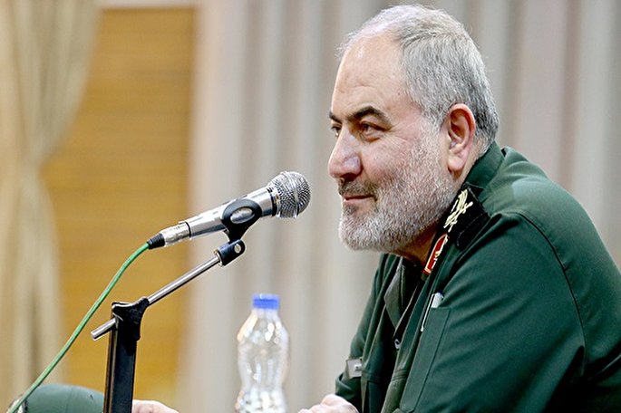 دشمن به‌دنبال ایجاد شکاف در شبکه انقلابی است