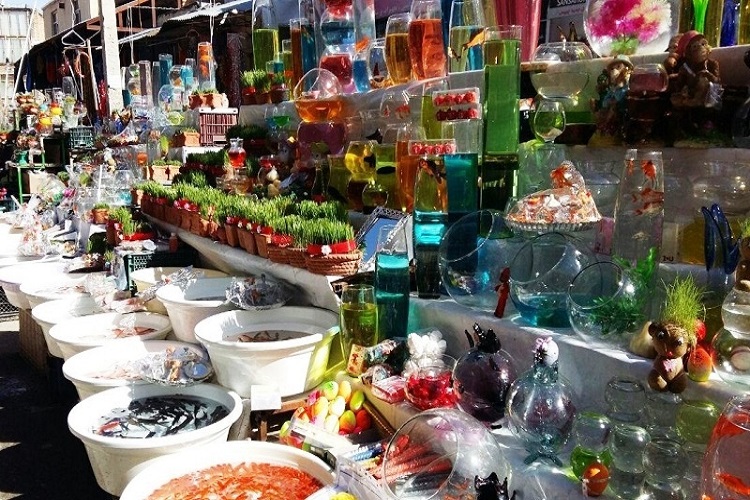 بازار شب عید و داستان اقتصاد و اسراف بازار شب عید و داستان اقتصاد و اسراف