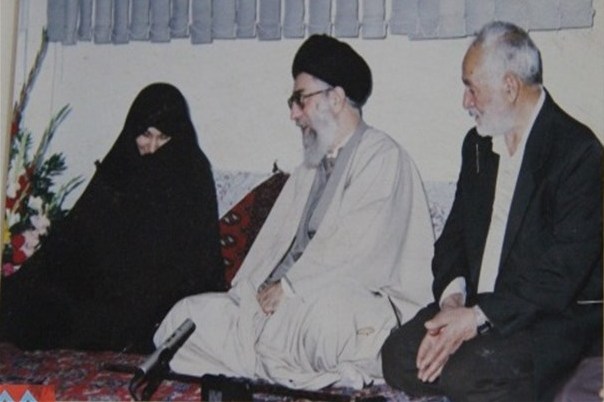 امتناع مادر شهیدان «خالقی‌پور» از خدمات ویژه درمانی