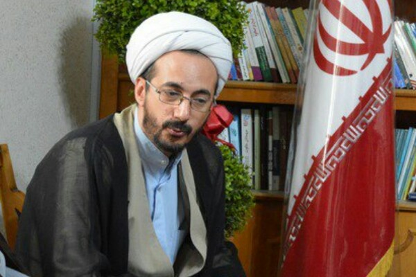 لزوم ارتباط مستمر دانش&zwnj;آموزان با حوزه&zwnj;های علمیه