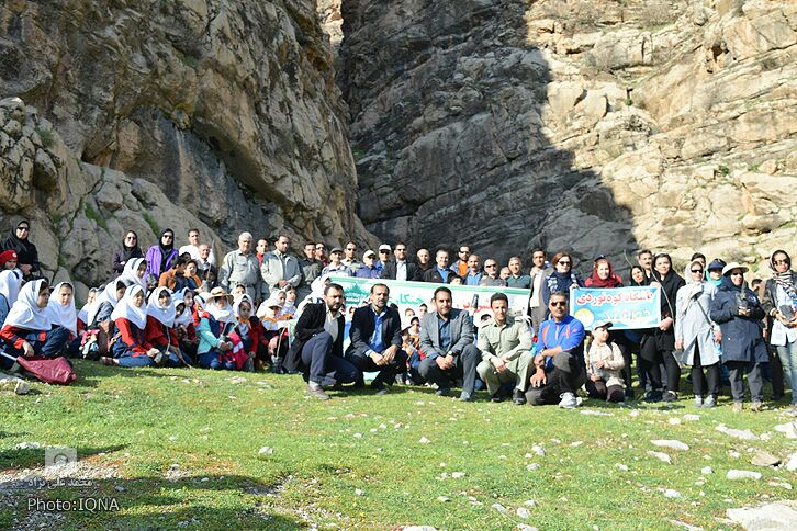 جشن درخت&zwnj;کاری با حضور هیئت کوهنوردی لرستان