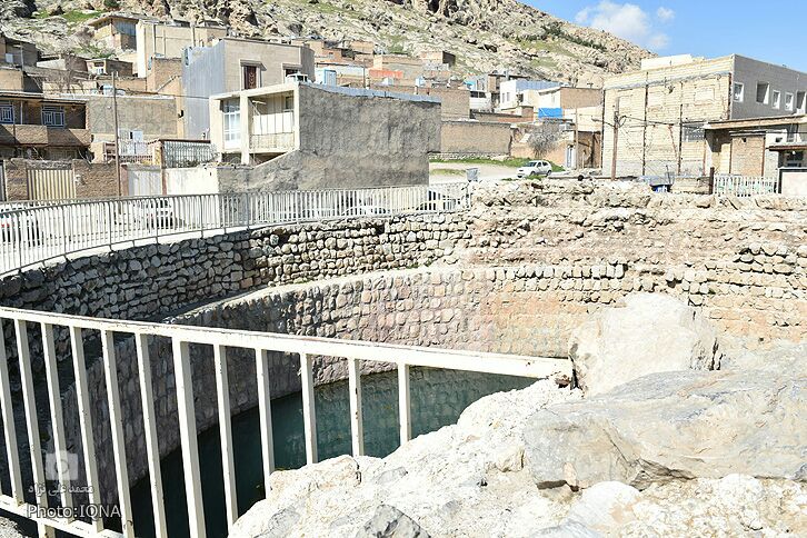 گرداب سنگی اثر تاریخی شگفتانگیز در خرمآباد + تصـاویر گرداب سنگی اثر تاریخی شگفتانگیز در خرمآباد + تصـاویر