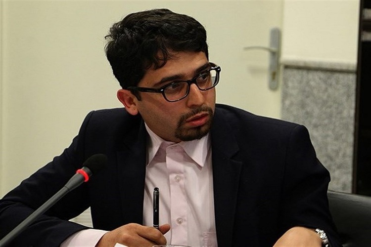 متون قرآنی شعر نیست اما ویژگی&zwnj;های یک زبان شاعرانه را داراست