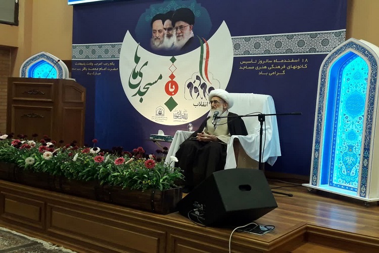 روحانی: حضور جوانان در مساجد مطلوب نیست/ ارزانی: ایجاد 1000 مهدکودک در مساجد