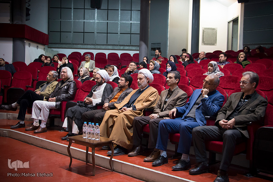 آیین تقدیر از برگزیدگان و گشایش نمایشگاه سیزدهمین جشنواره ملی تصویرگری رضوی + تصویر آیین تقدیر از برگزیدگان و گشایش نمایشگاه سیزدهمین جشنواره ملی تصویرگری رضوی + تصویر