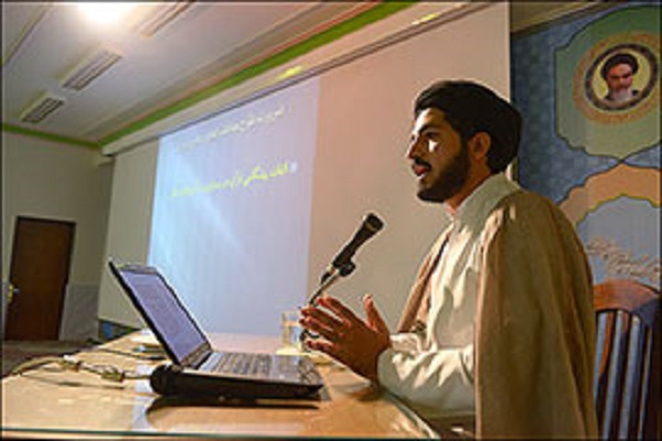 بازرگان ضوابط تفسیری را رعایت نکرده است/ نگرش بازرگان به قرآن پوزیتیویستی محض نبود