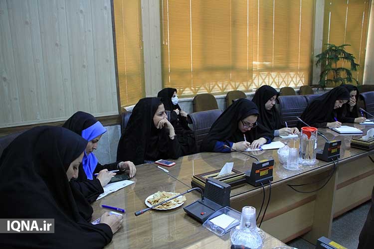 نشست خبری مدیرکل بنیاد شهید و امورایثارگران استان یزد