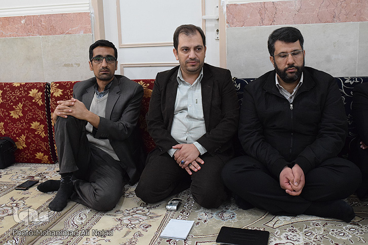 فعالان نماز شرکت توزیع نیروی برق لرستان تجلیل شدند فعالان نماز شرکت توزیع نیروی برق لرستان تجلیل شدند