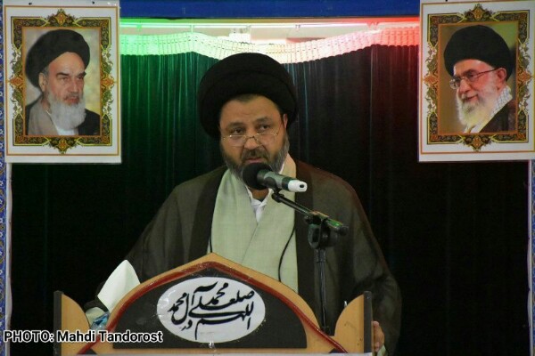 دستگاه قضا در تمامی فصول با فساد برخورد کند
