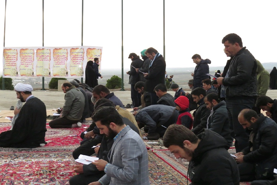 اقامه نماز استغاثه امام زمان (عج) در قزوین به روایت تصویر