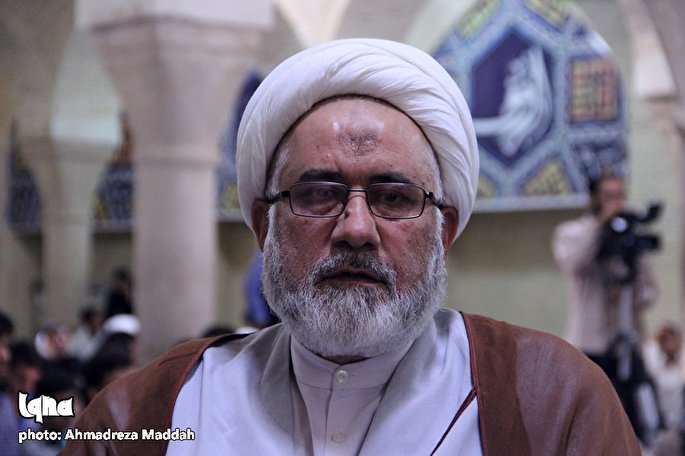 هدف از خلقت انسان دستیابی به مقام خلیفةاللهی است نه كسب مقام و منصب